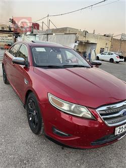 Ford Taurus